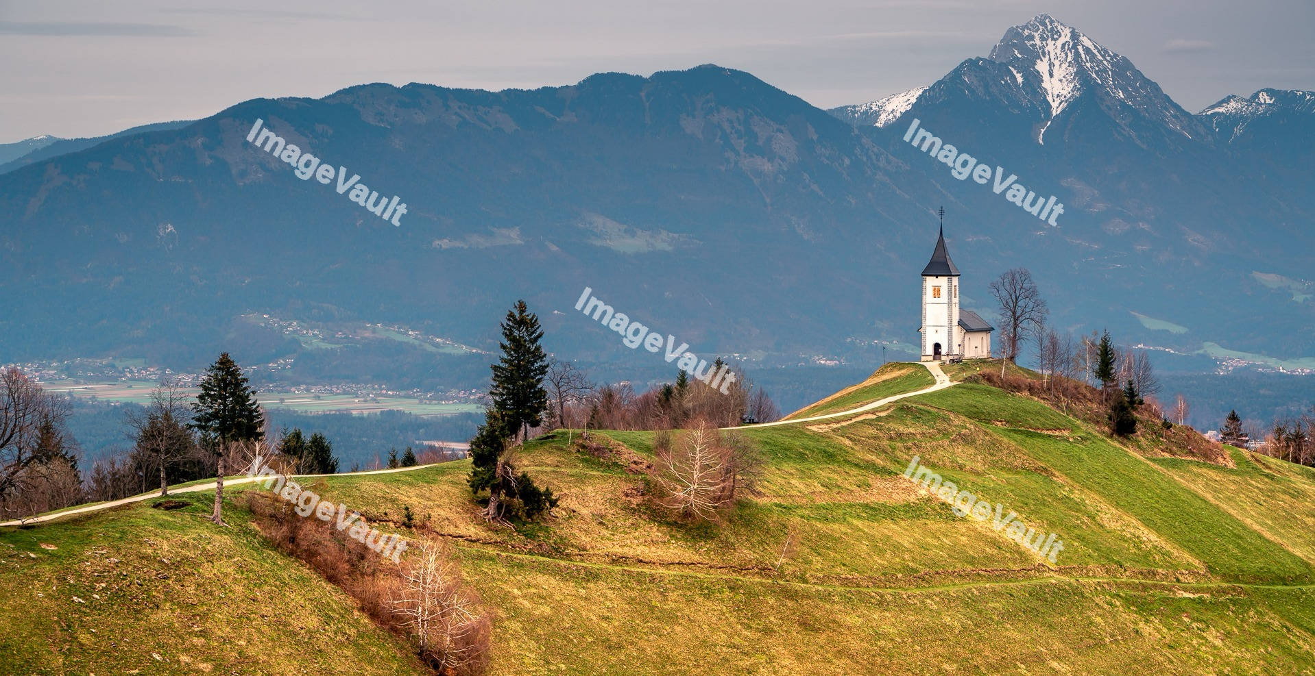 Jamnik Church